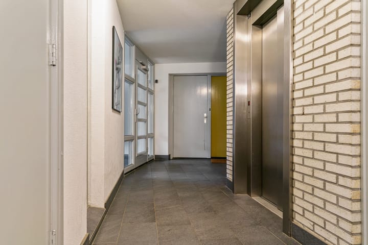 Photo 27 of Henriëtte Roland Holststraat 114