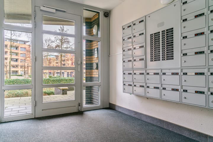 Photo 26 of Henriëtte Roland Holststraat 114