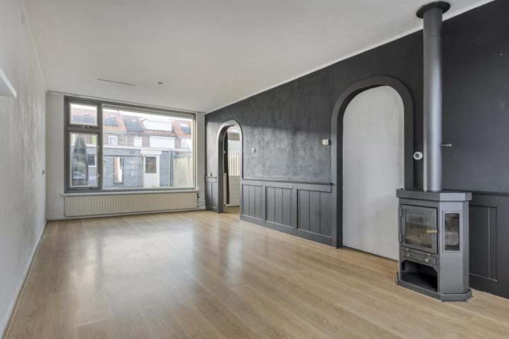 Photo 16 of Bruno Renardstraat 13