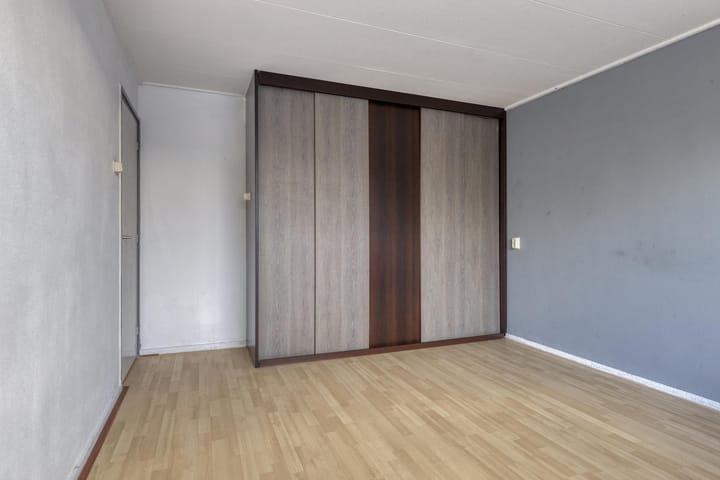 Photo 31 of Bruno Renardstraat 13