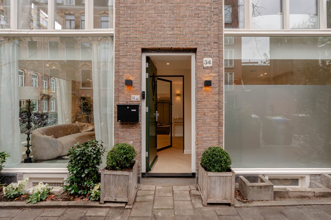 Photo 37 of Eerste Helmersstraat 34