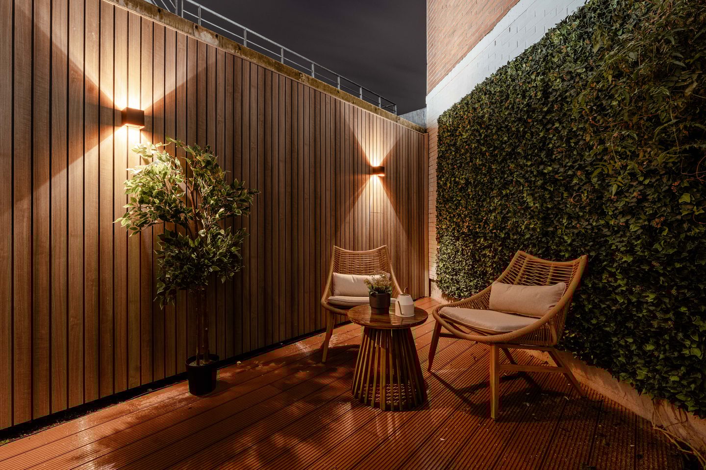 Photo 14 of Eerste Helmersstraat 34