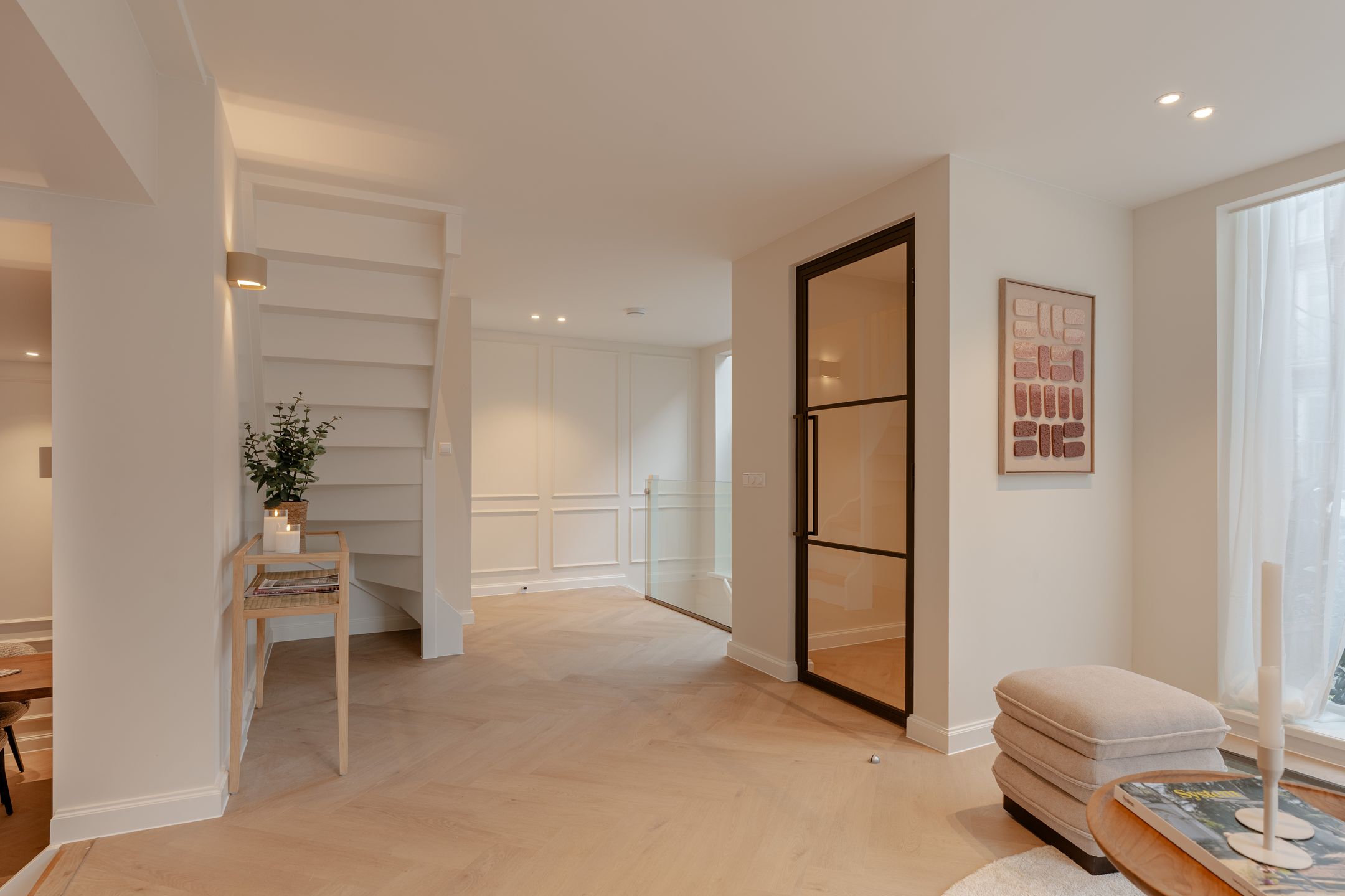 Photo 15 of Eerste Helmersstraat 34