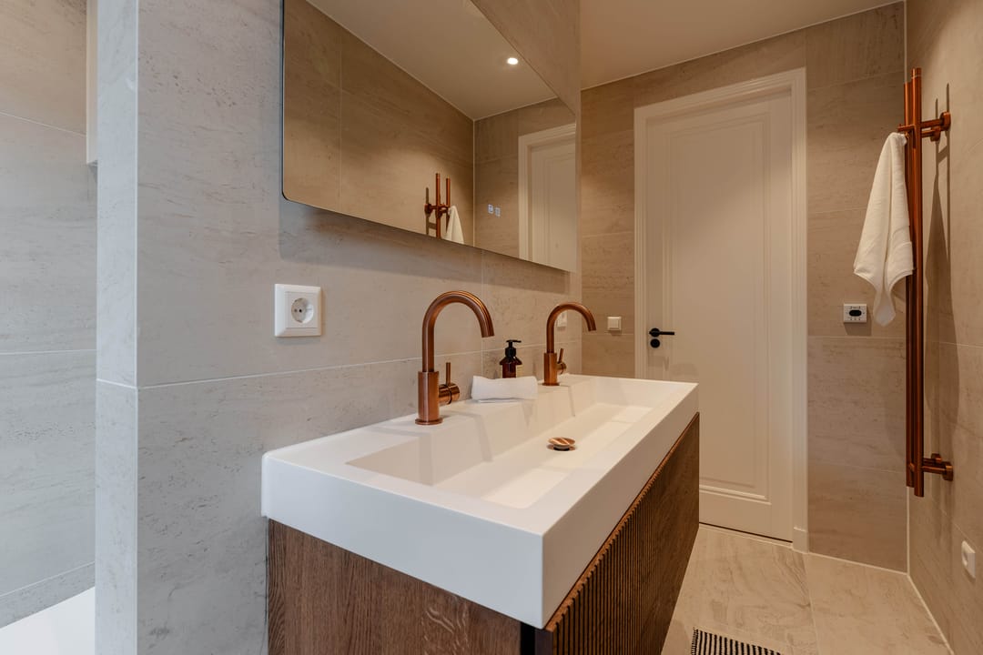 Photo 28 of Eerste Helmersstraat 34