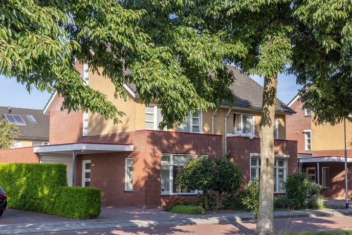 Photo 4 of Rozemarijn 14