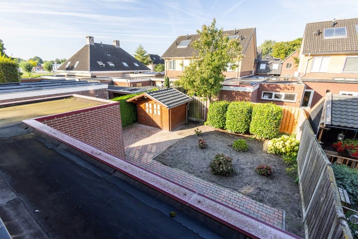 Photo 34 of Rozemarijn 14