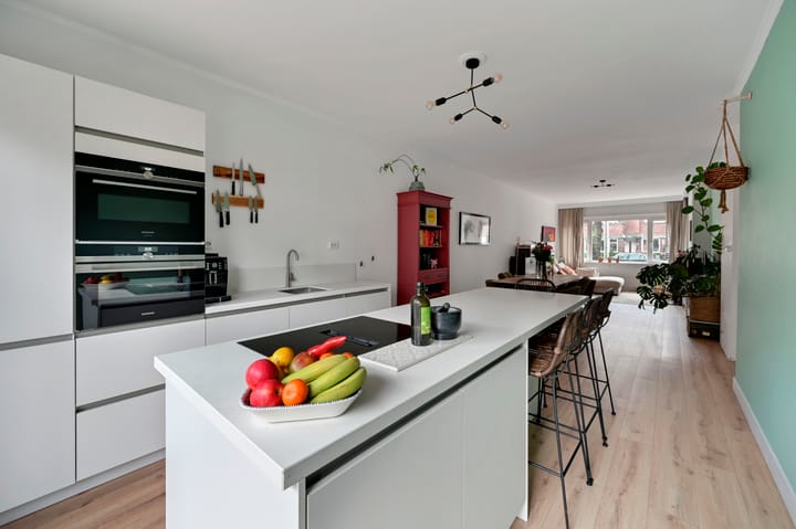 Photo 14 of Juliana van Stolberglaan 392