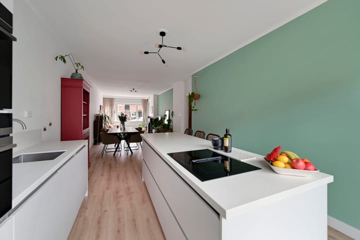 Photo 15 of Juliana van Stolberglaan 392