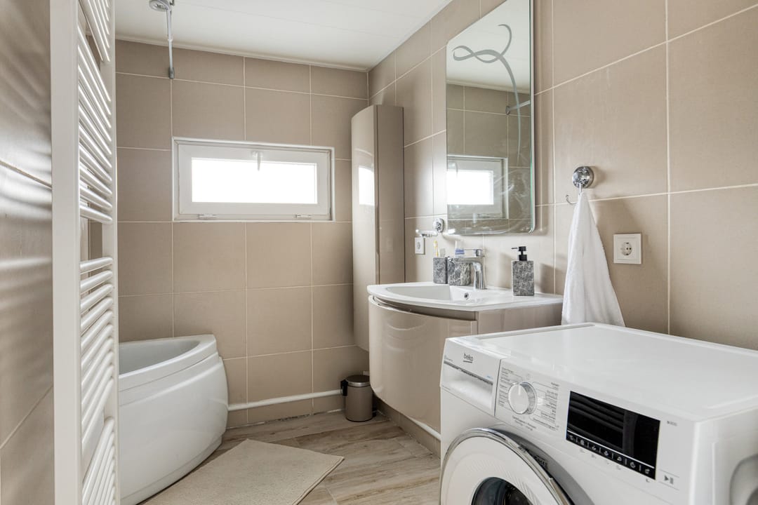 Foto 11 van Middenstraat 22