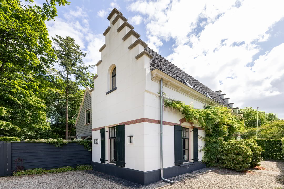 Foto 1 van Naarderstraat 80