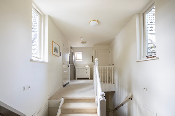 Foto 20 van Naarderstraat 80