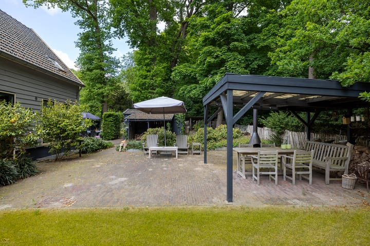 Foto 25 van Naarderstraat 80