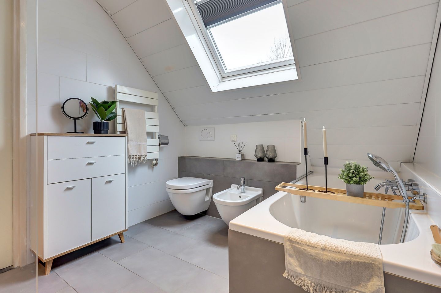 Foto 25 van Mercurius 46