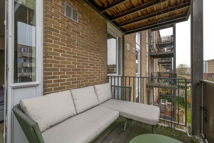 Photo 19 of Spaaklaan 17