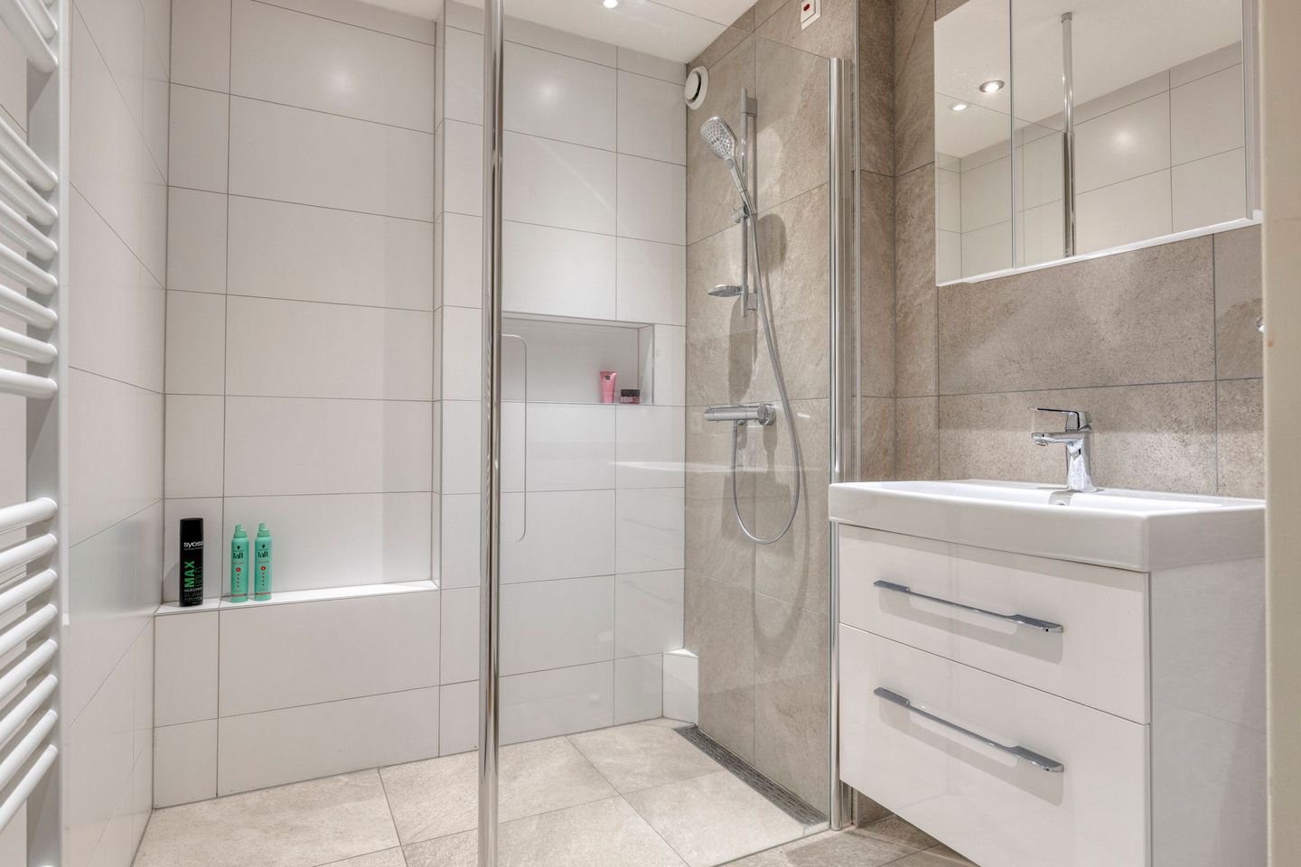 Foto 19 van Waterlooplein 208