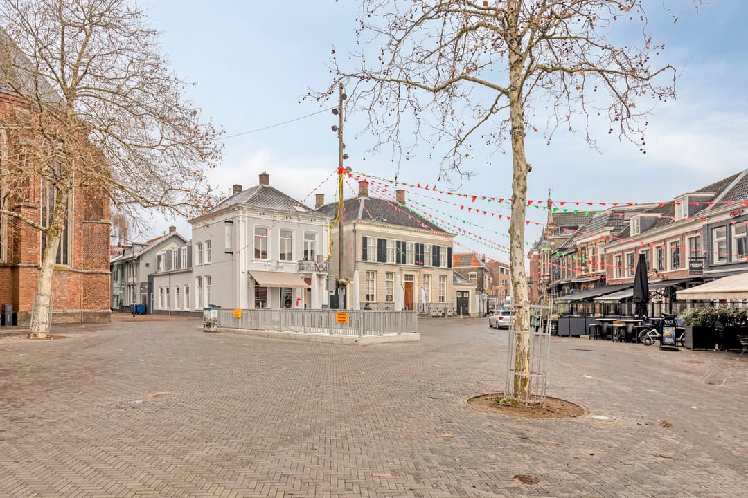 Foto 28 van Waterlooplein 208