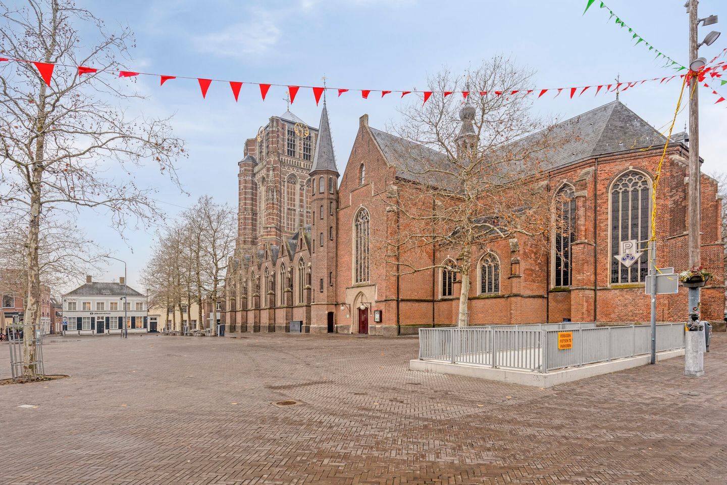 Foto 29 van Waterlooplein 208