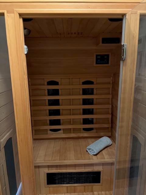 Photo 29 of Bolivar 57