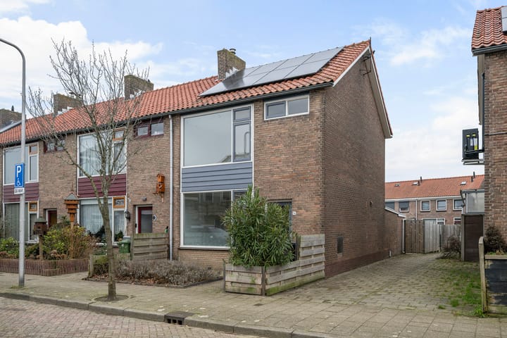 A.J. van Reststraat 14