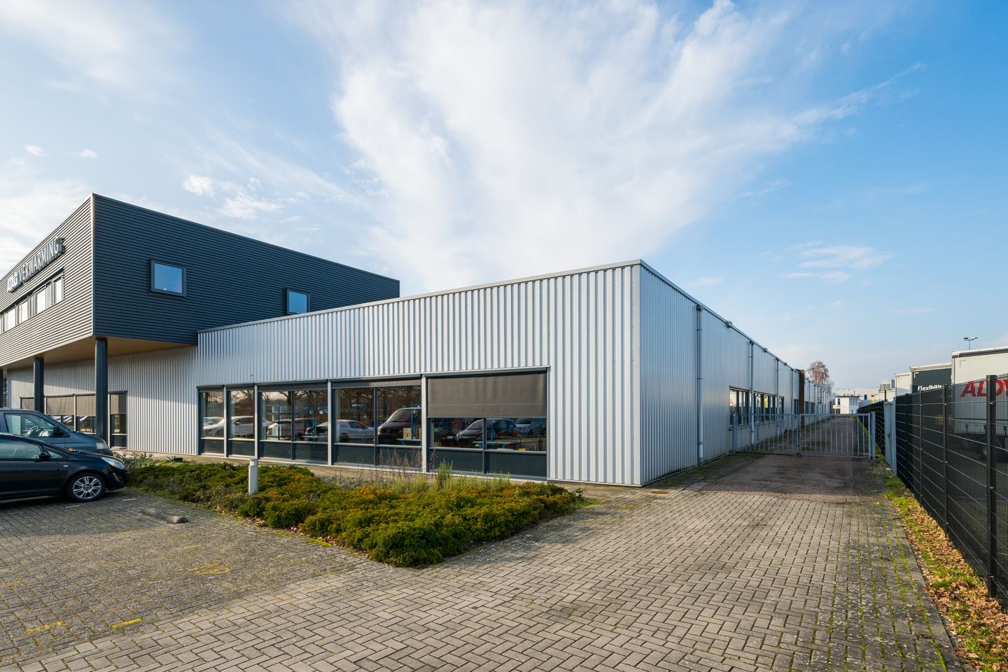 Bekijk foto 4 van Albert Schweitzerstraat 13