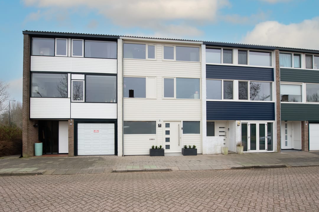 Foto 1 van J. van de Veldelaan 84