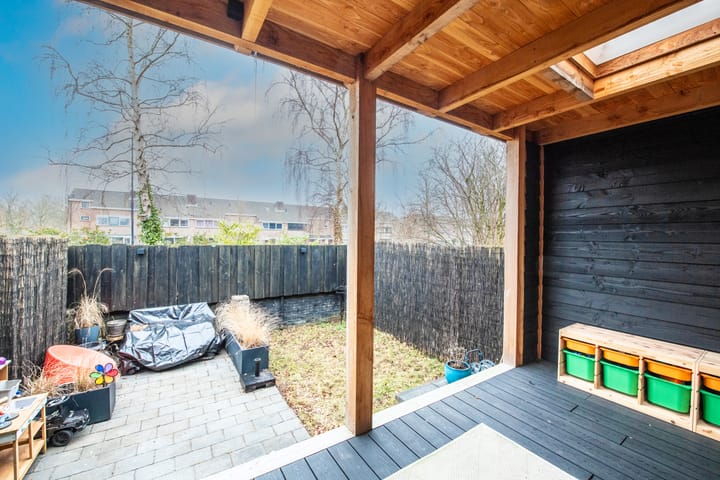 Foto 38 van J. van de Veldelaan 84