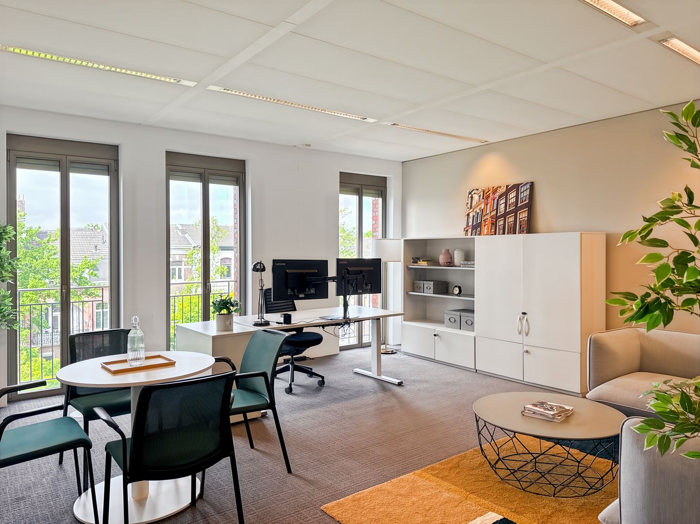 View photo 2 of Stationsplein 8-K