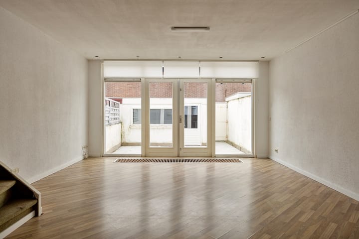 Photo 3 of Willemstraat 25