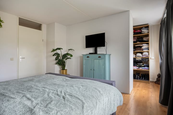 Foto 16 van Keizersmantel 21