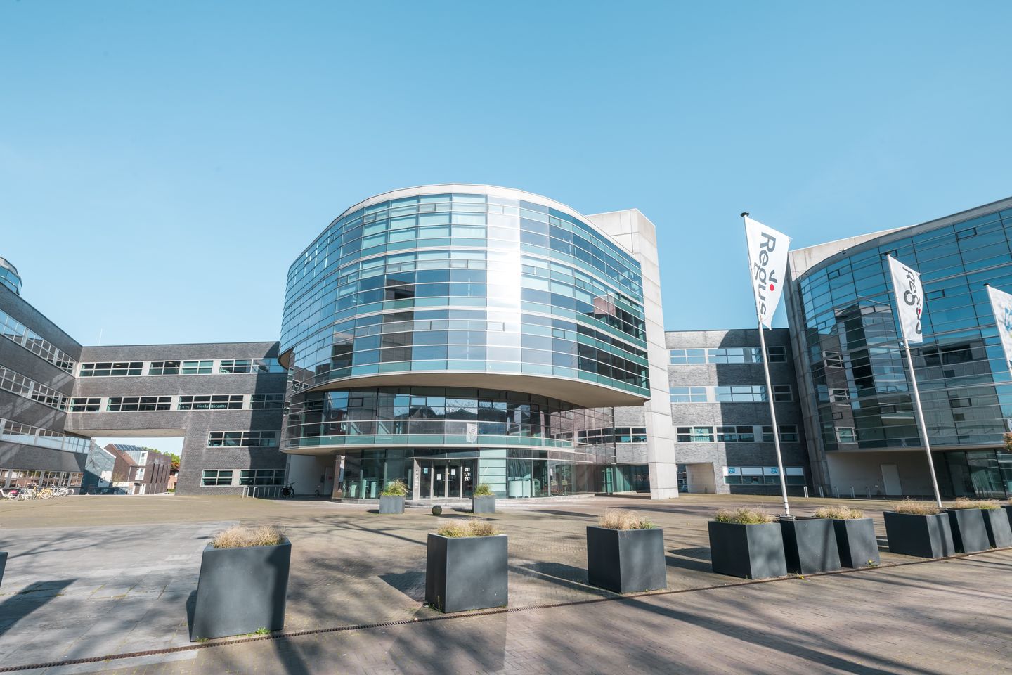 View photo 3 of Avenue Ceramique 221