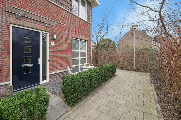 Photo 3 of Waterland 1