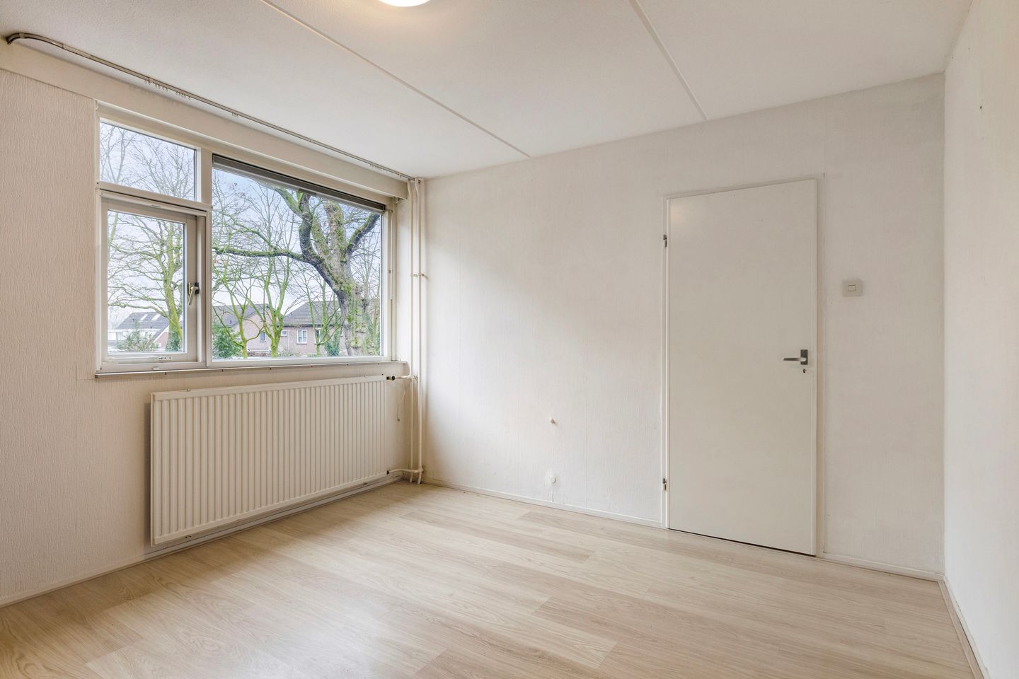 Photo 14 of Diepenbroekstraat 49