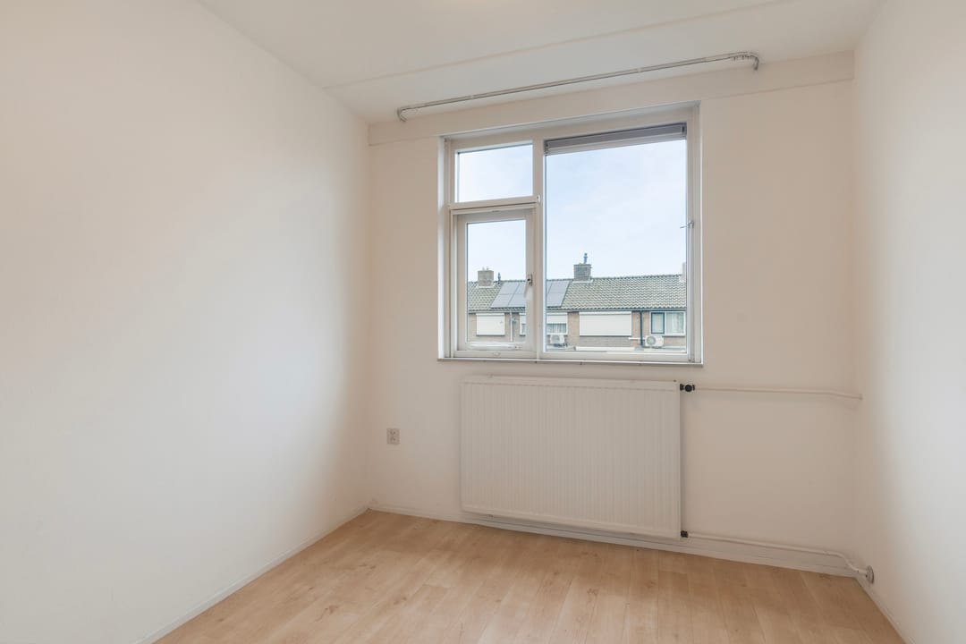 Photo 16 of Diepenbroekstraat 49