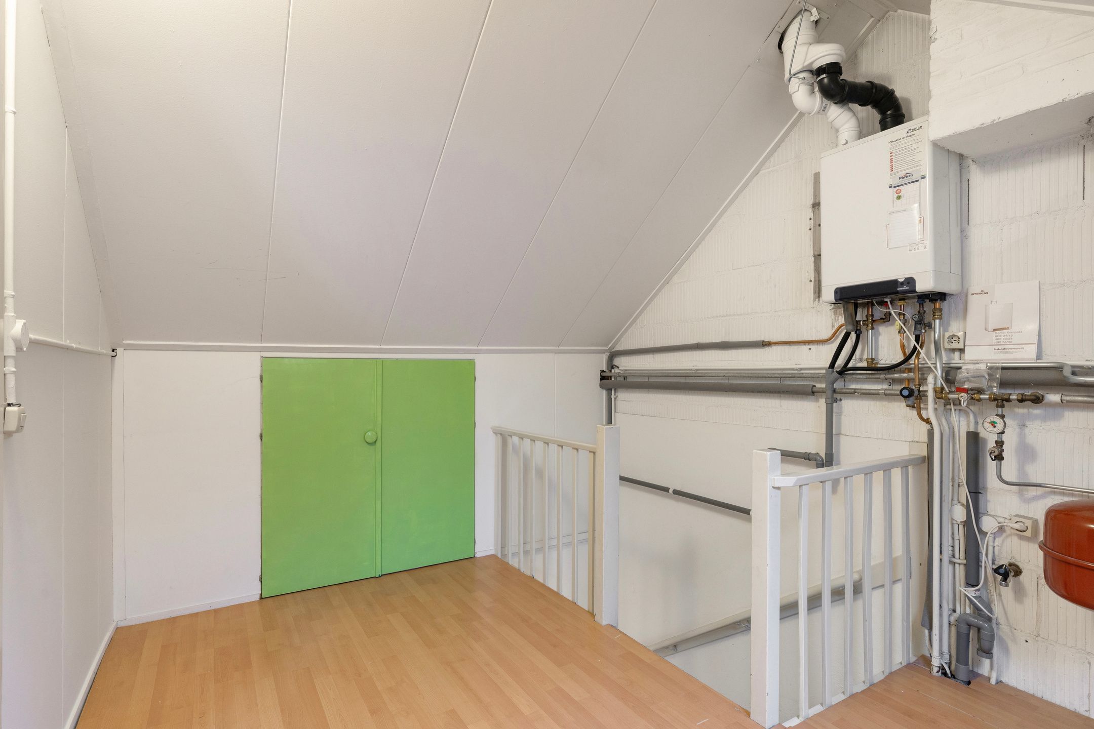 Photo 18 of Diepenbroekstraat 49