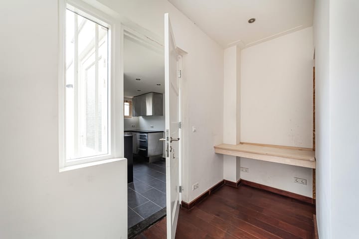 Foto 10 van Lorkenstraat 1