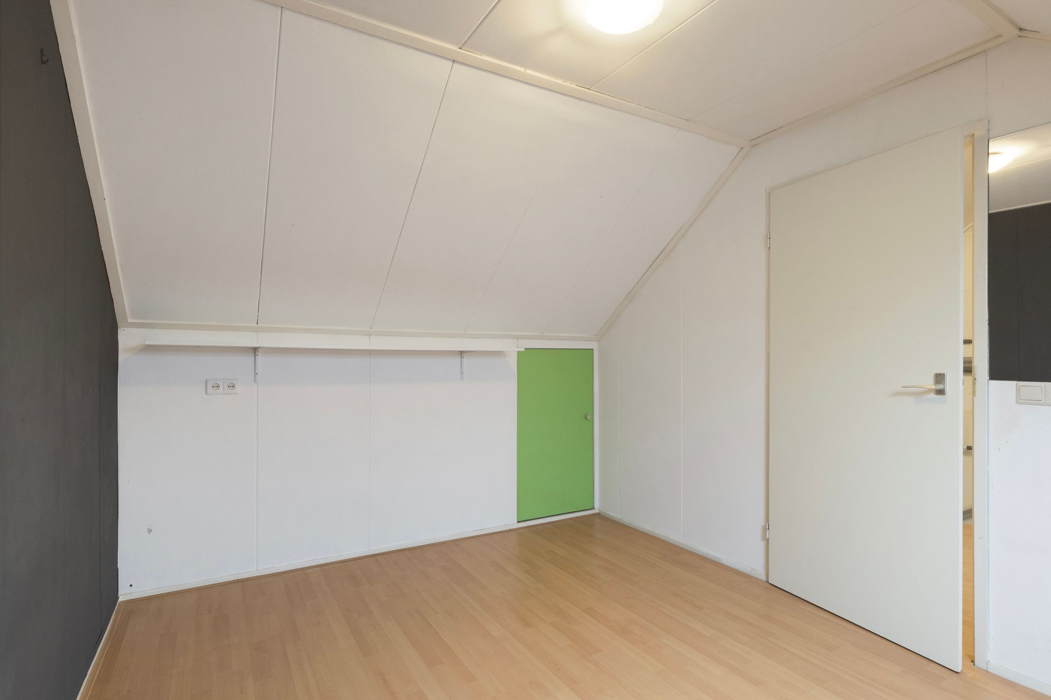 Photo 21 of Diepenbroekstraat 49