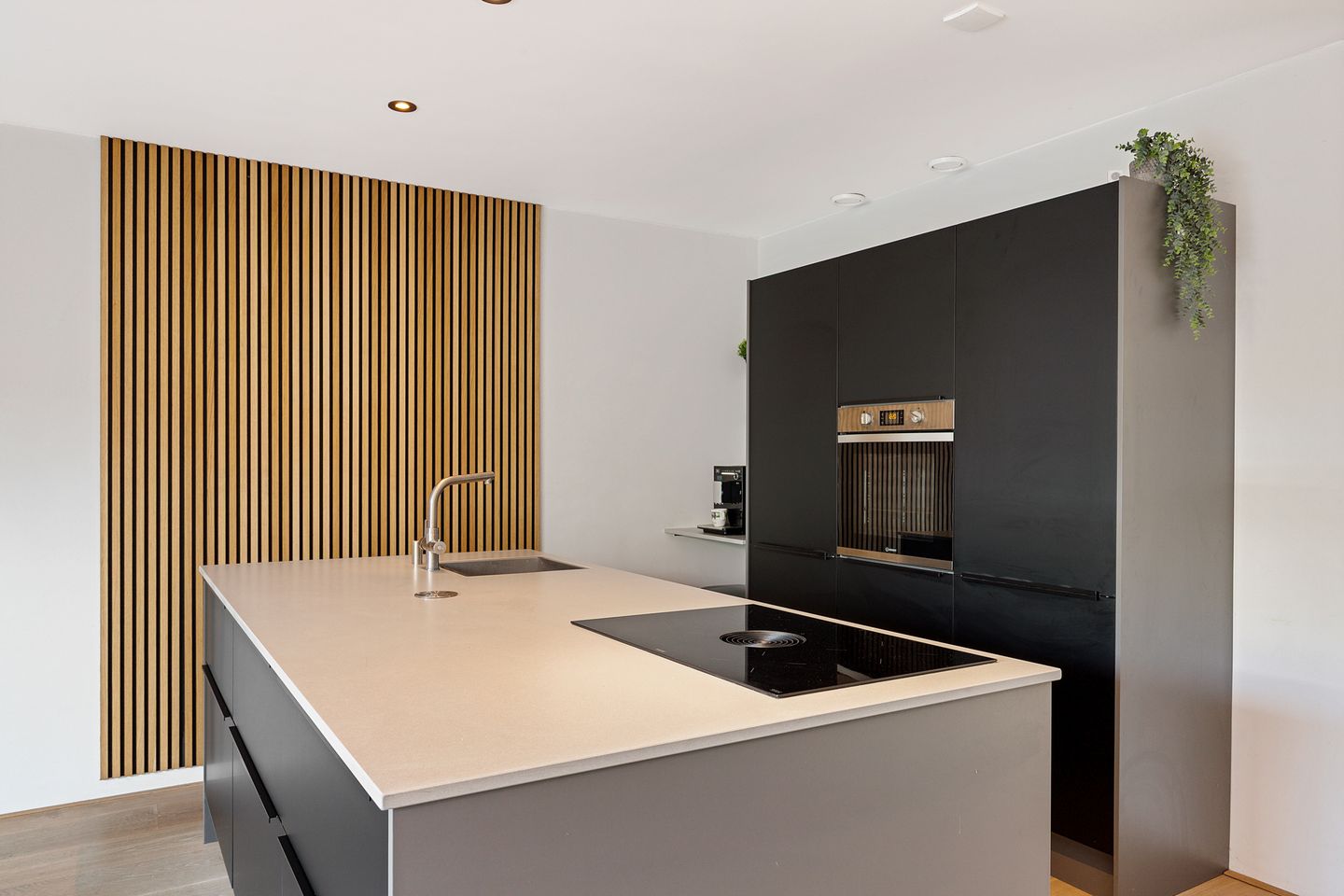 Foto 4 van Dagpauwoog 4