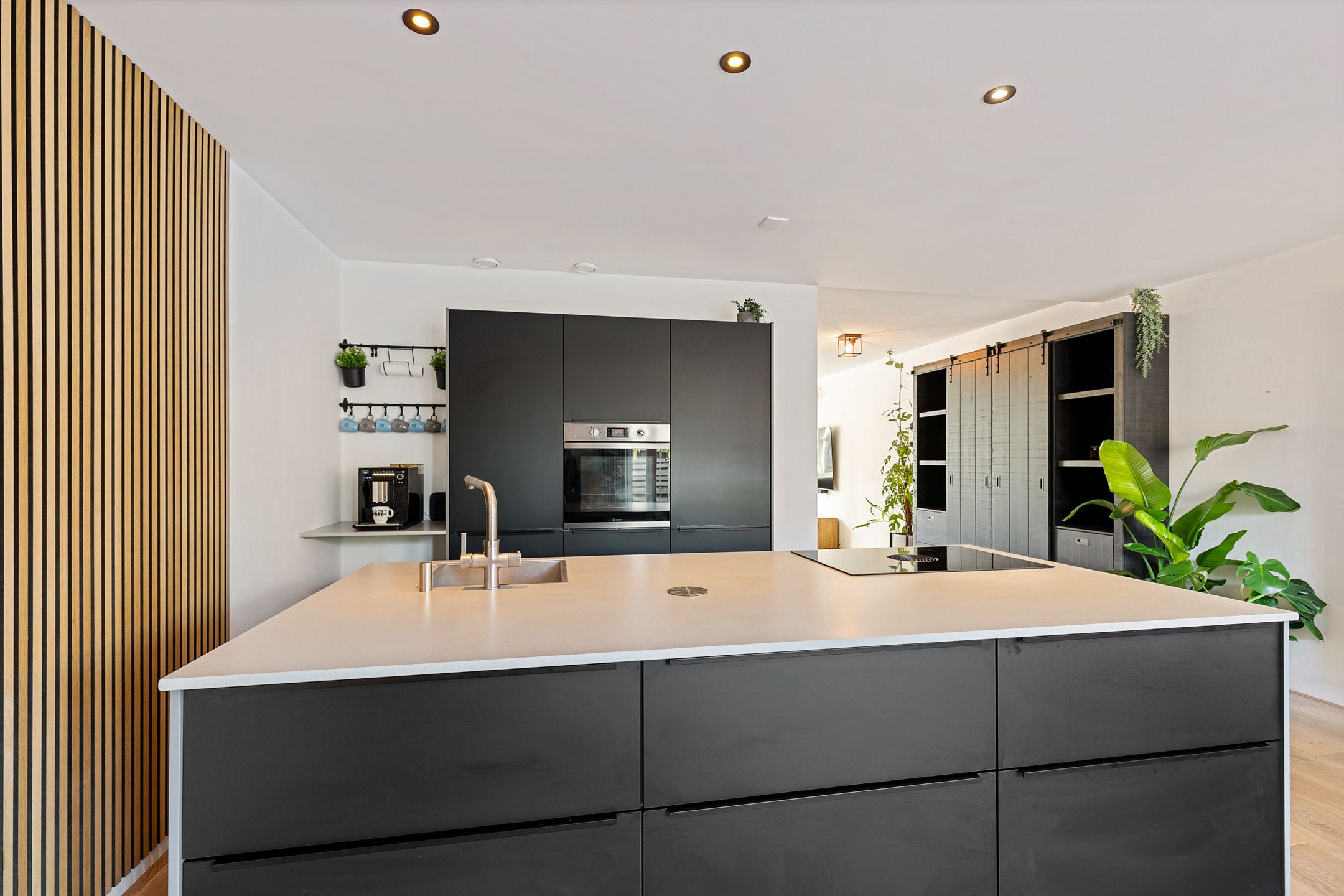 Foto 6 van Dagpauwoog 4