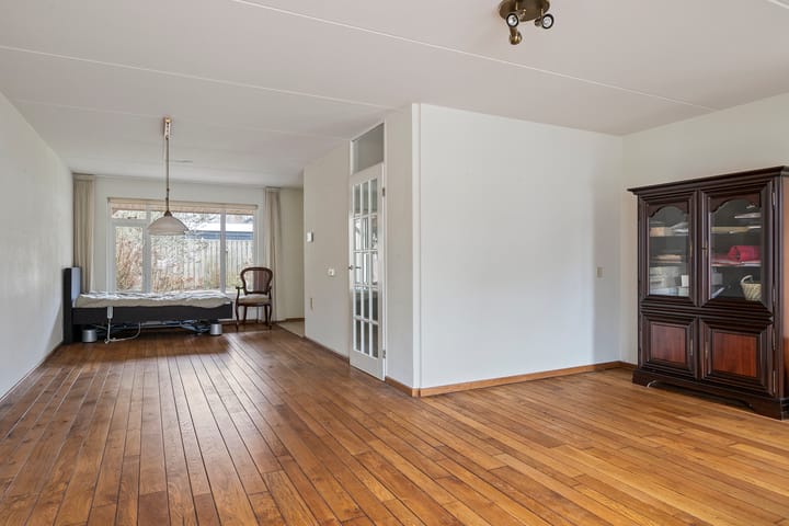 Foto 2 van Castaert 6