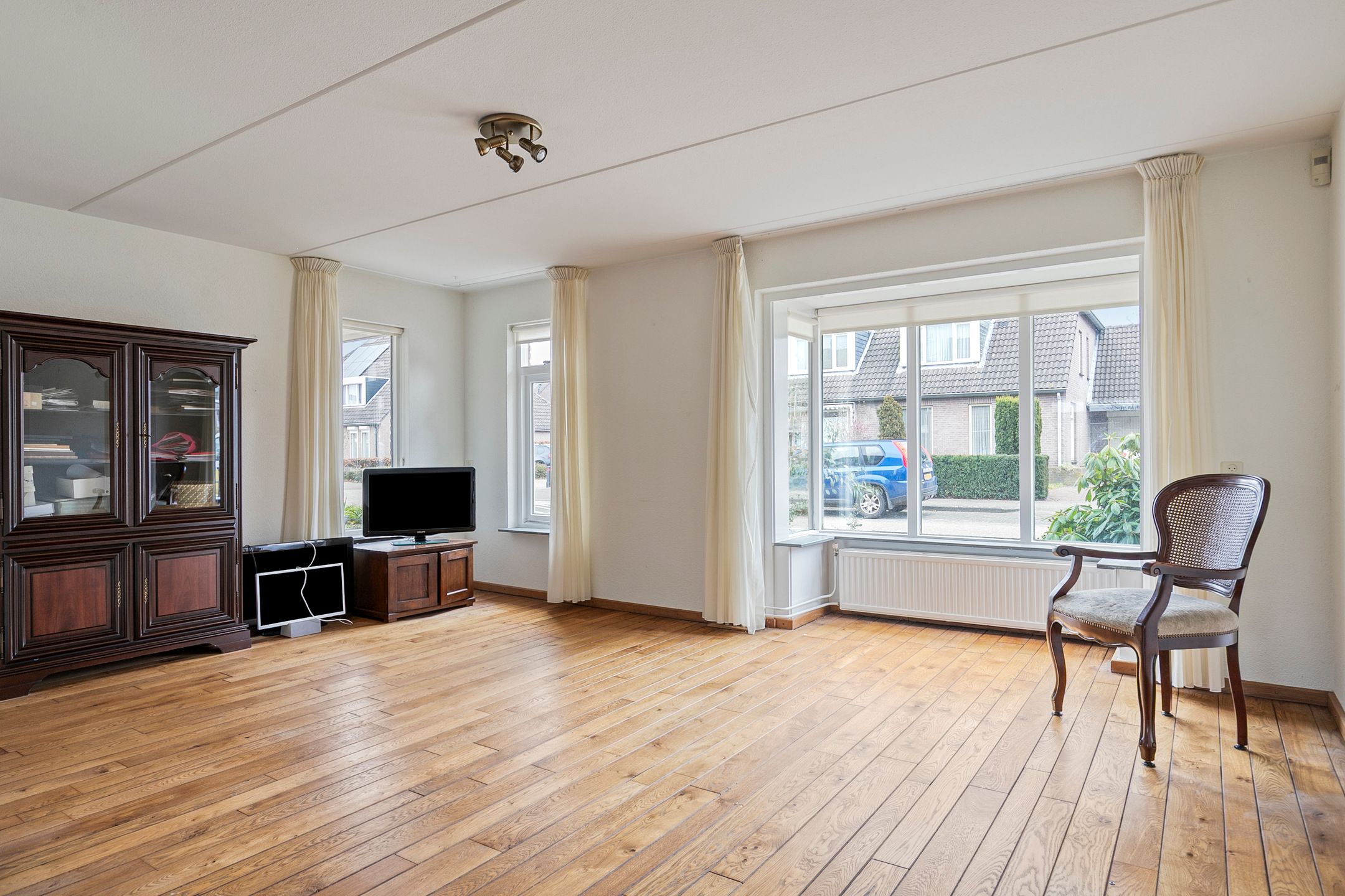 Foto 12 van Castaert 6