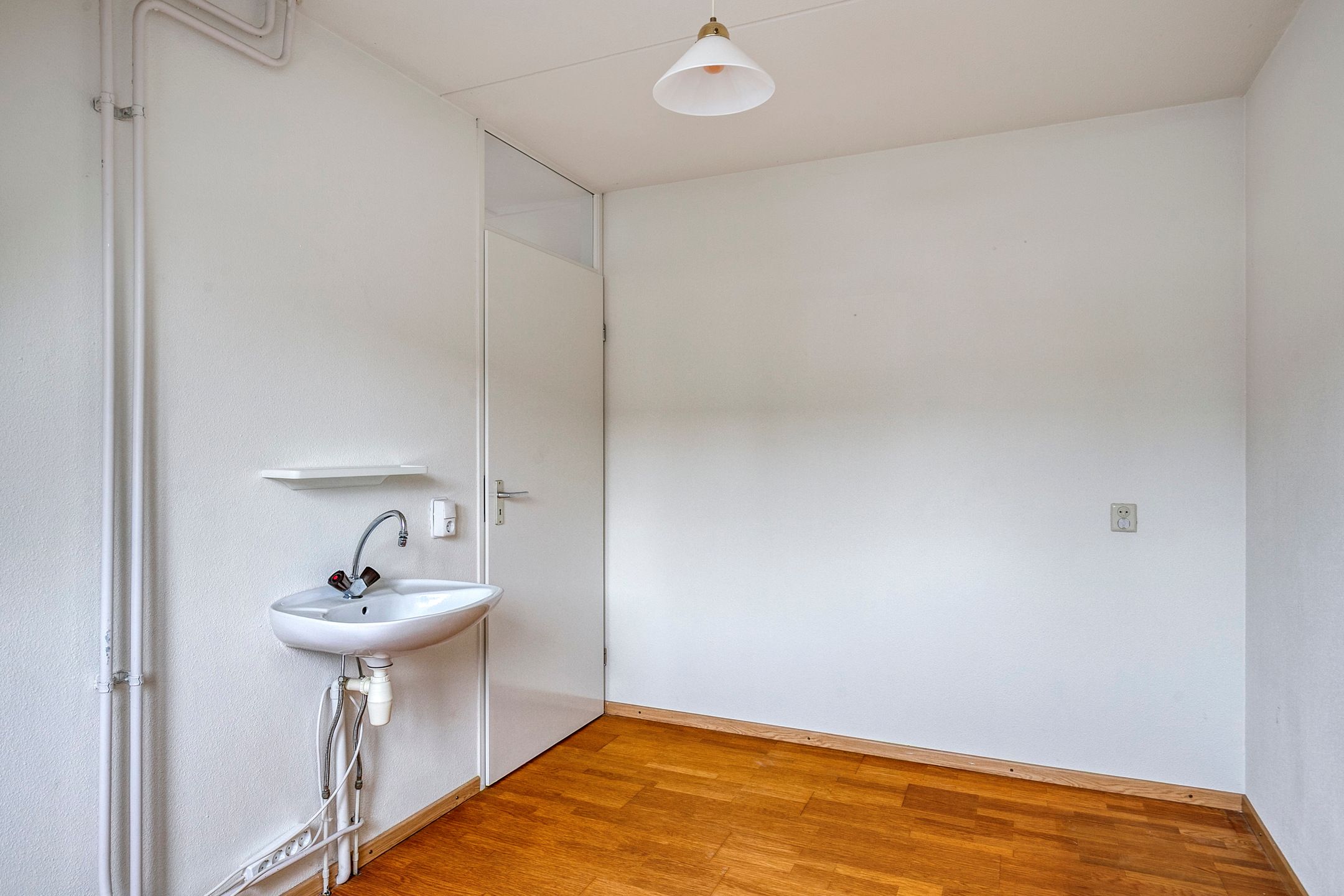 Foto 24 van Castaert 6