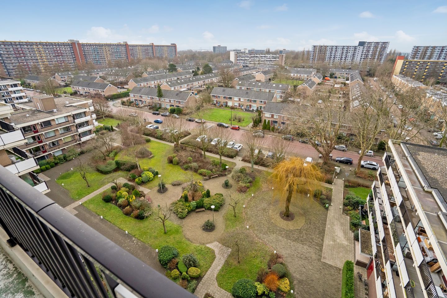 Foto 25 van Hammarskjöldlaan 347