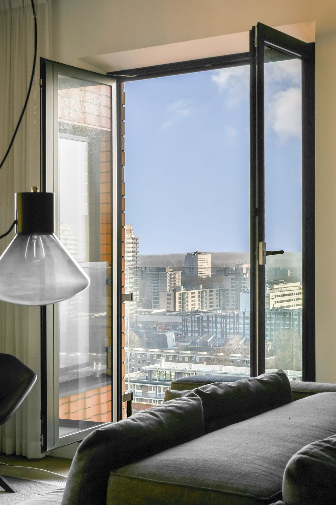 Foto 23 van Gustav Mahlerplein 233