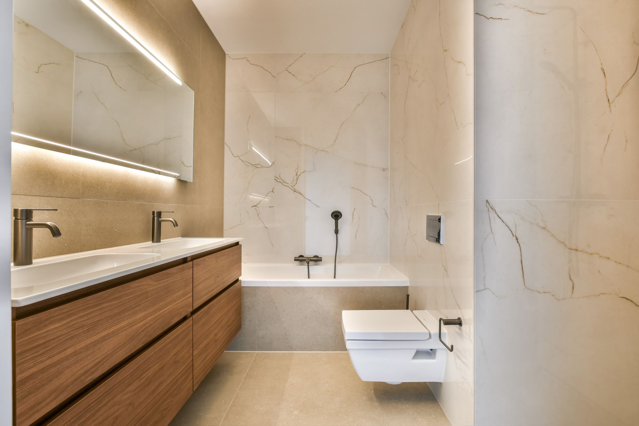 Foto 24 van Gustav Mahlerplein 233