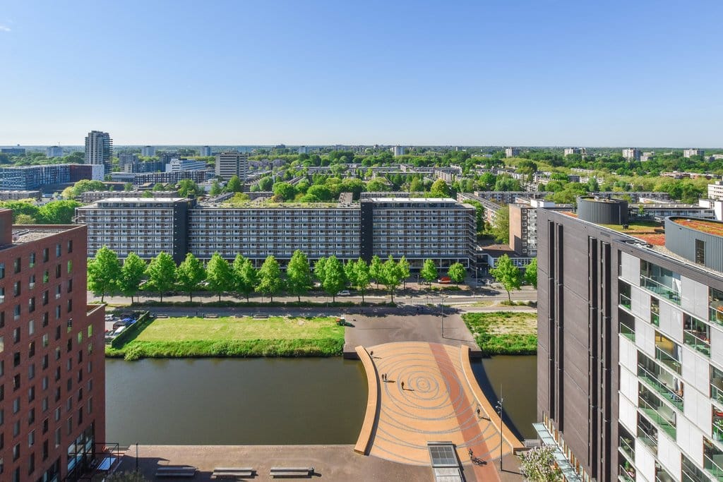 Foto 31 van Gustav Mahlerplein 233