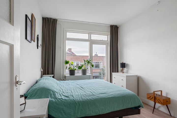 Photo 4 of Van Beuningenstraat 11-02L