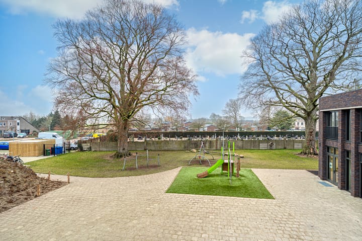 Photo 13 of Esdonkstraat 6-B