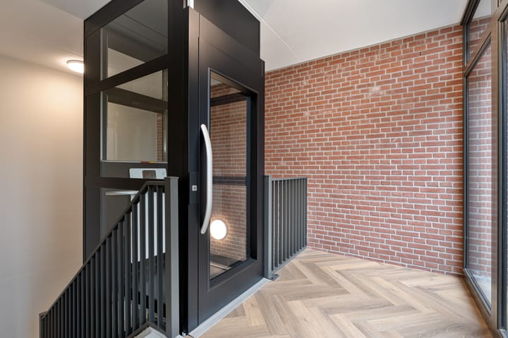 Photo 21 of Esdonkstraat 6-B