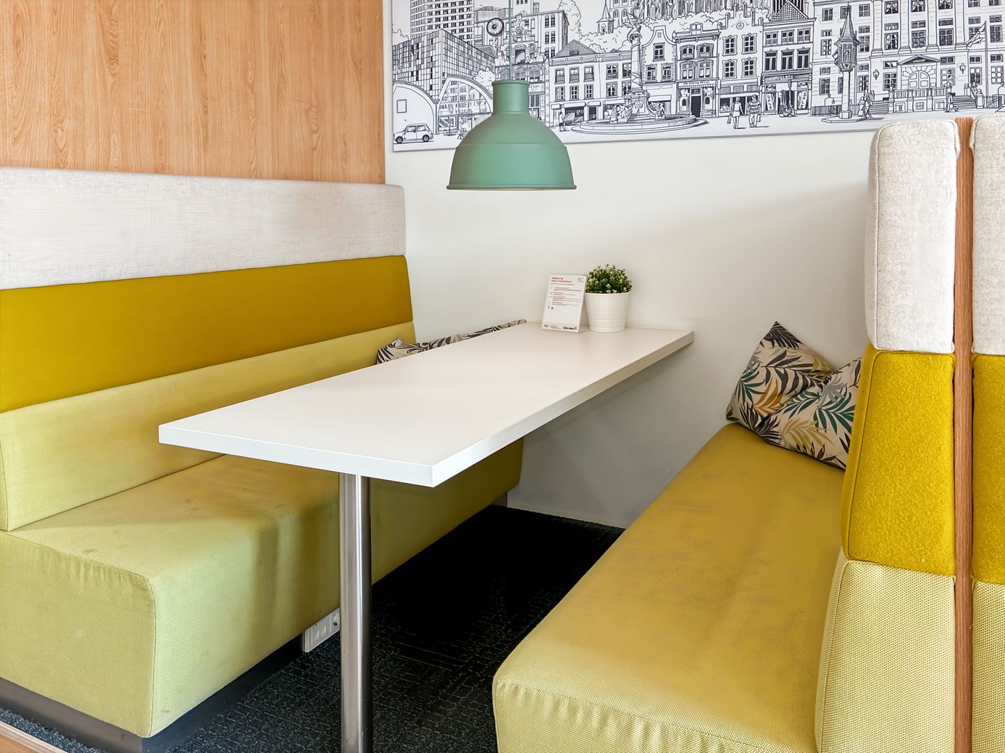 Bekijk foto 4 van Pettelaarpark 84