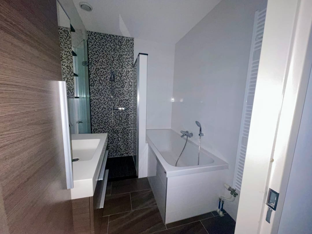 Photo 7 of Klaroenstraat 111